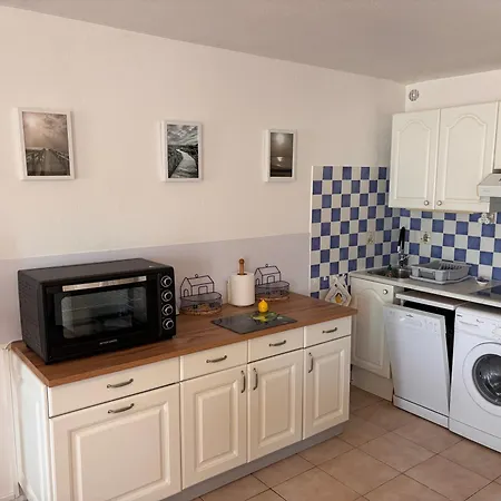 Familial Avec Grande Terrasse Piscine Parking Et Wifi Fibre *