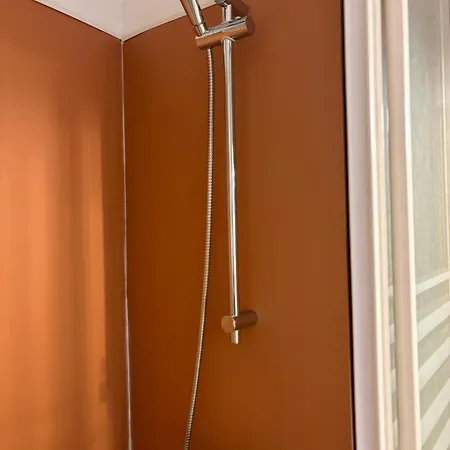 Appartement Familial Avec Grande Terrasse Piscine Parking Et Wifi Fibre