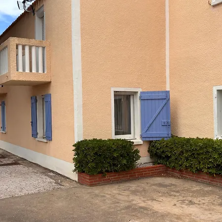 Familial Avec Grande Terrasse Piscine Parking Et Wifi Fibre