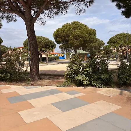 Familial Avec Grande Terrasse Piscine Parking Et Wifi Fibre