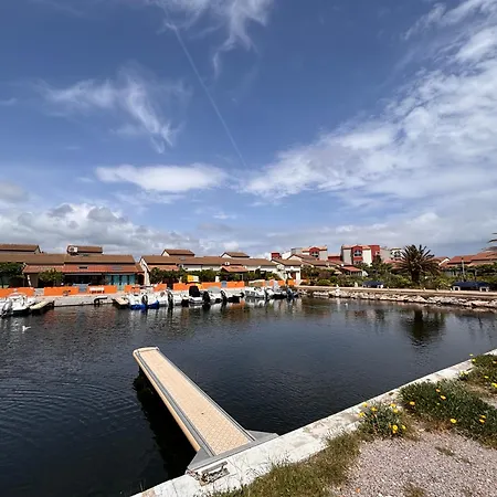 Familial Avec Grande Terrasse Piscine Parking Et Wifi Fibre Le Barcarès